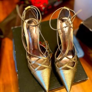 Size 5.5 high heels by Carlos Santana